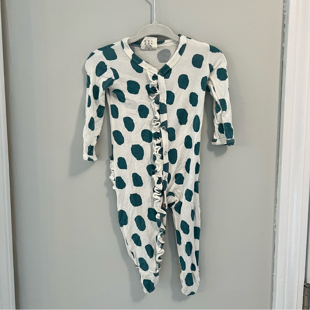 SpearmintLove - TWO PACK of boho rainbows snap bamboo footies - 0-3months - Picture 2 of 8